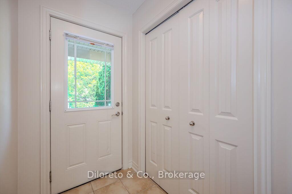Photo 2 of 28 Waterford Drive, Guelph, Pineridge/Westminster Woods — HOMEH