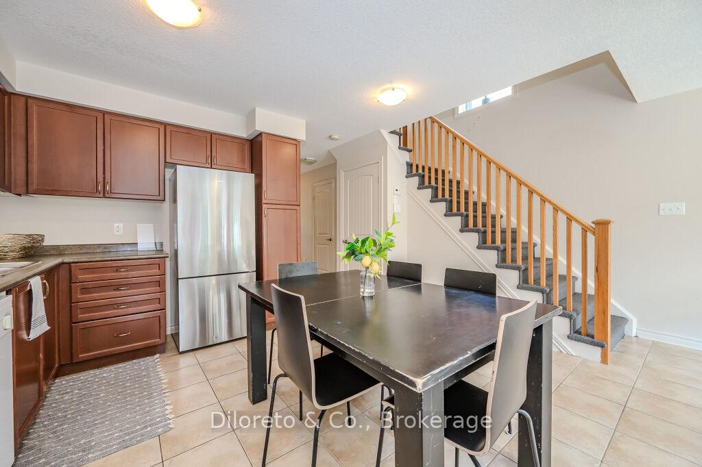 Photo 9 of 28 Waterford Drive, Guelph, Pineridge/Westminster Woods — HOMEH