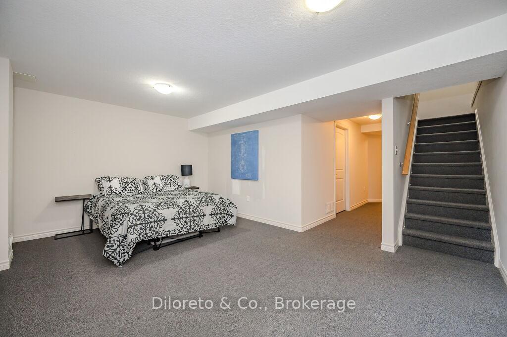 Photo 24 of 28 Waterford Drive, Guelph, Pineridge/Westminster Woods — HOMEH