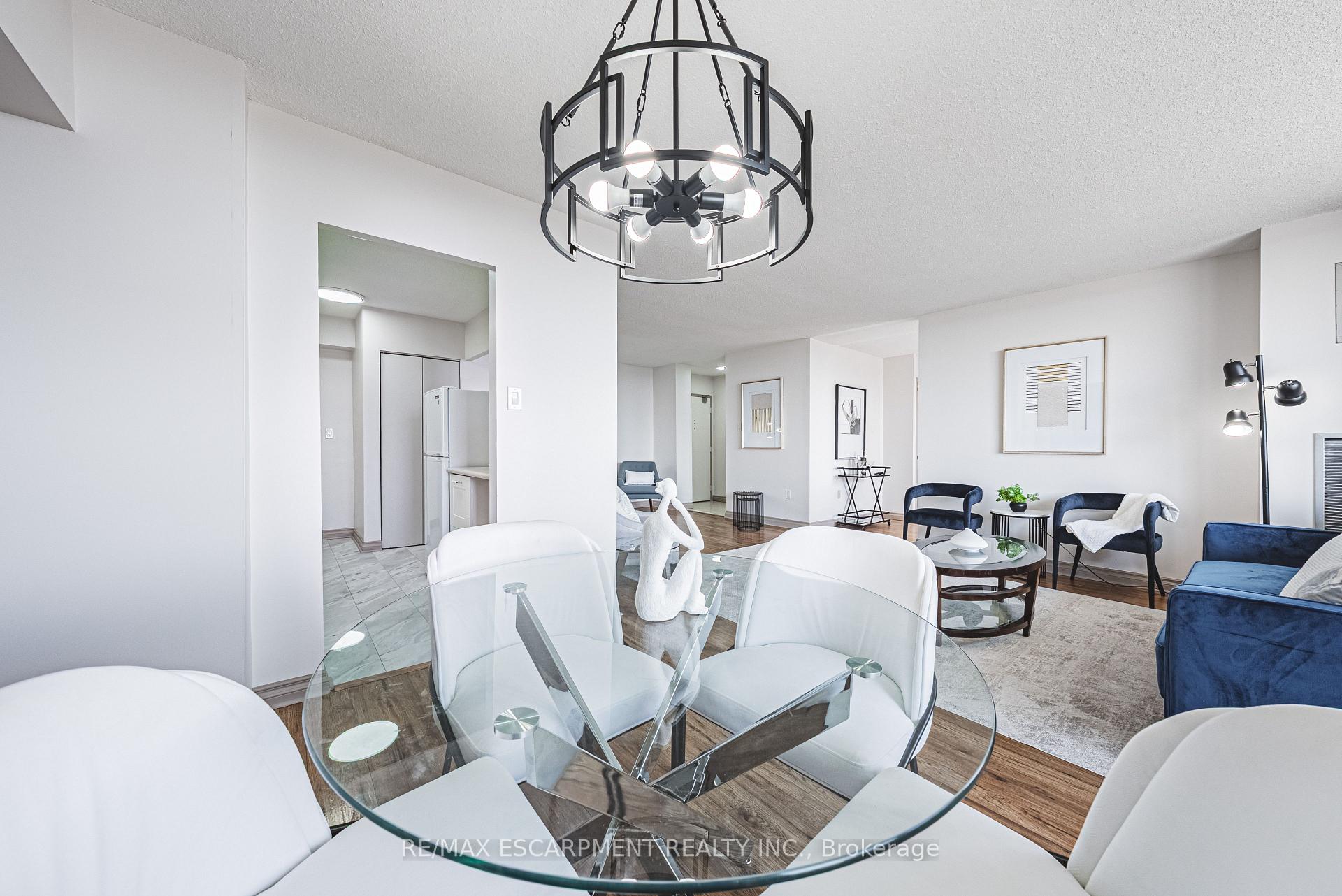 Photo 9 of Unit 706, 2055 Upper Middle Road, Burlington, Brant Hills — HOMEH