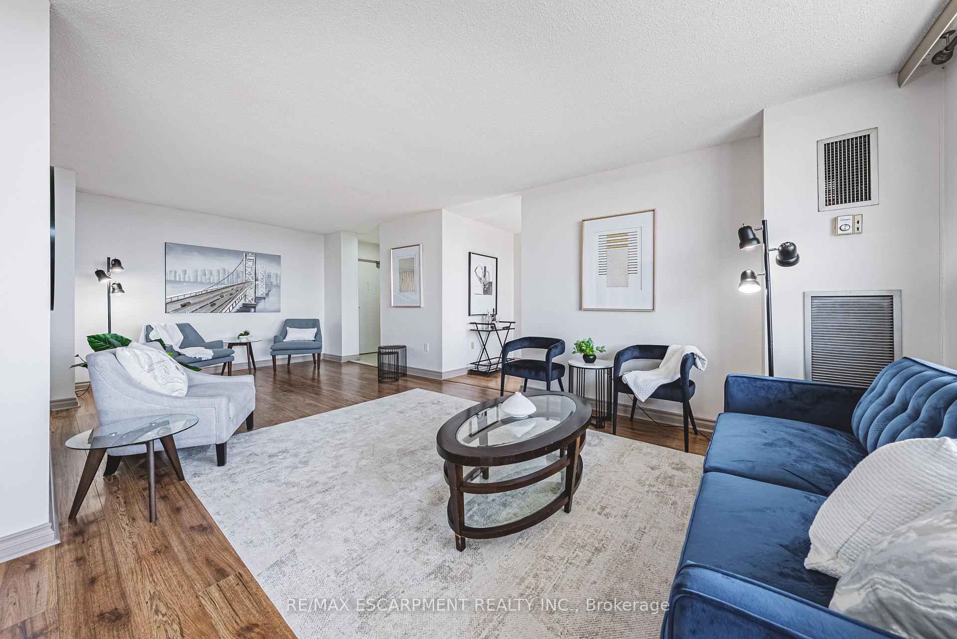 Photo 12 of Unit 706, 2055 Upper Middle Road, Burlington, Brant Hills — HOMEH