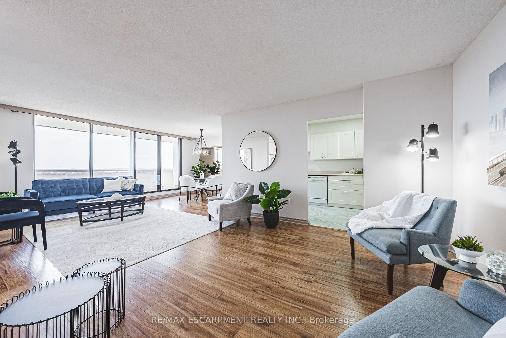 Photo 14 of Unit 706, 2055 Upper Middle Road, Burlington, Brant Hills — HOMEH