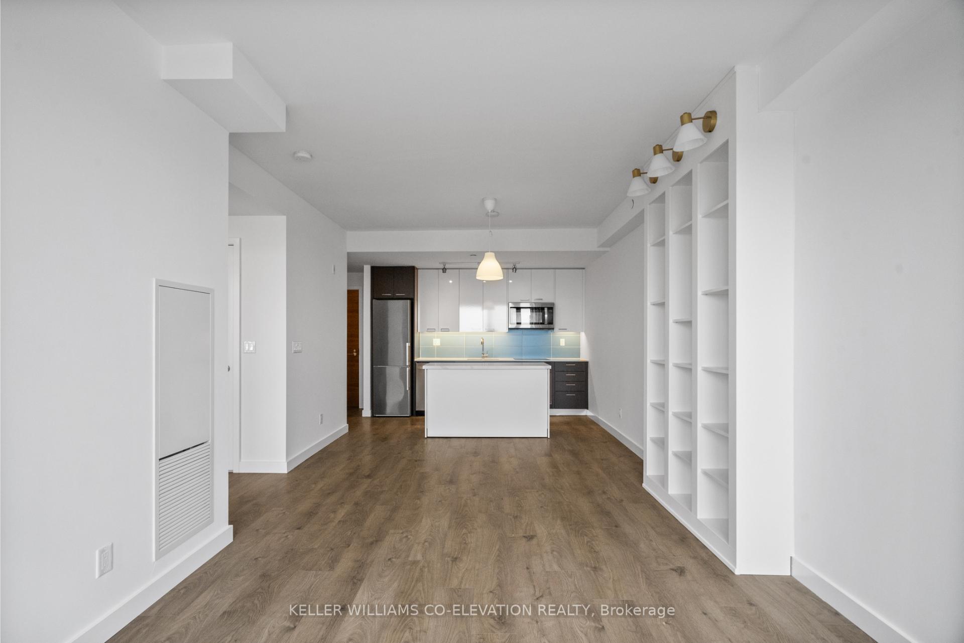 Front of Unit 803, 109 Vaughan Road