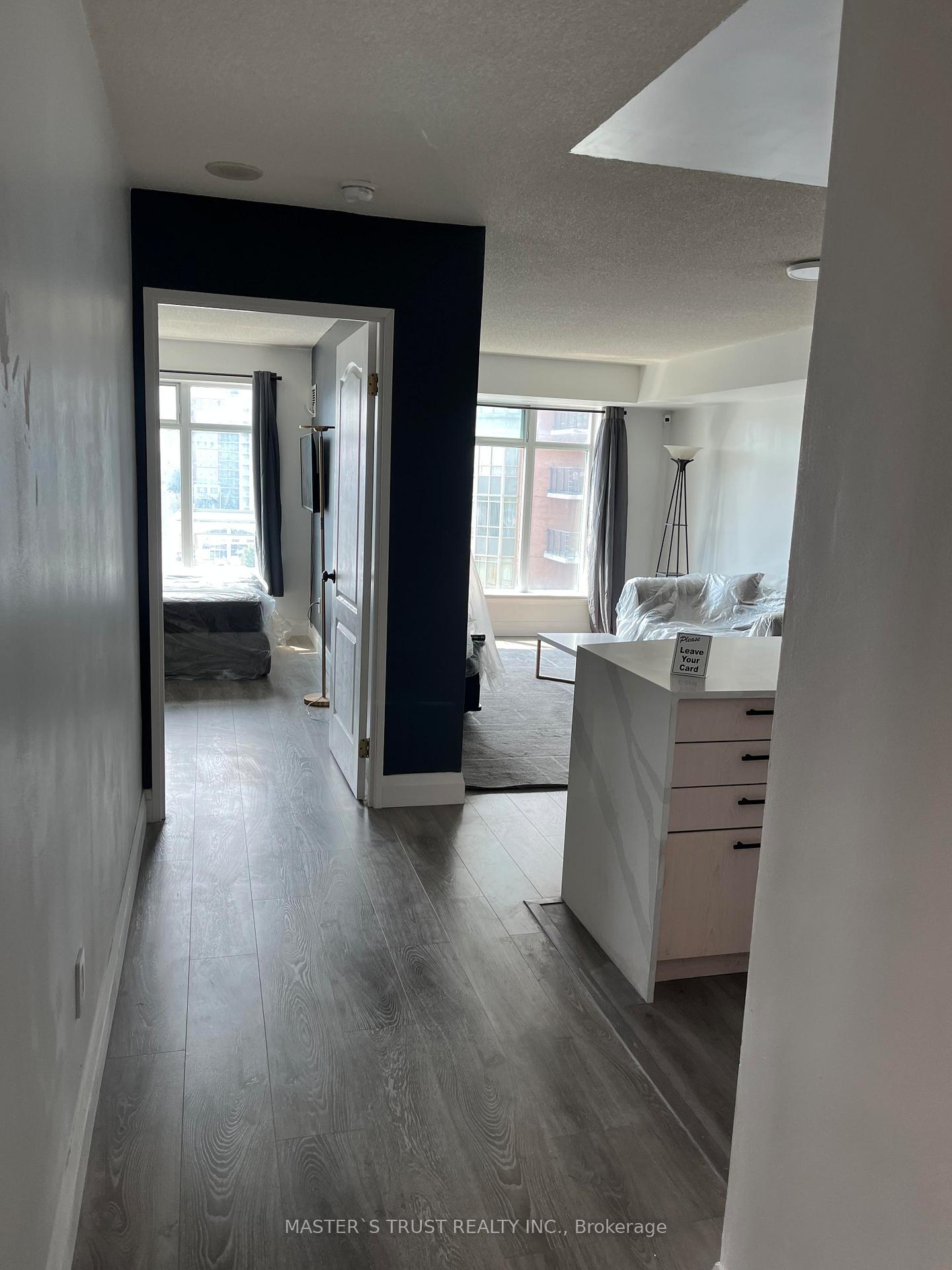 Photo 8 of Unit 909, 135 Pond Drive, Markham, Commerce Valley — HOMEH