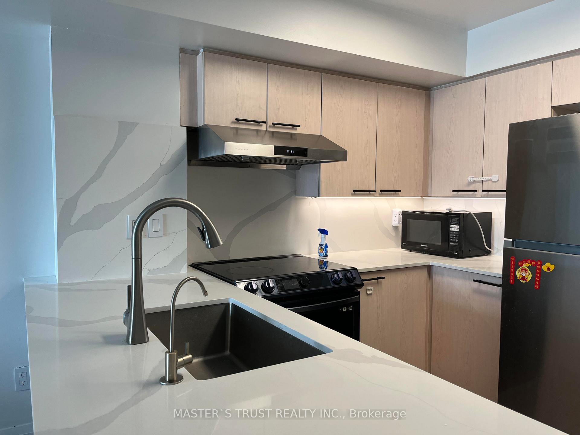 Photo 16 of Unit 909, 135 Pond Drive, Markham, Commerce Valley — HOMEH