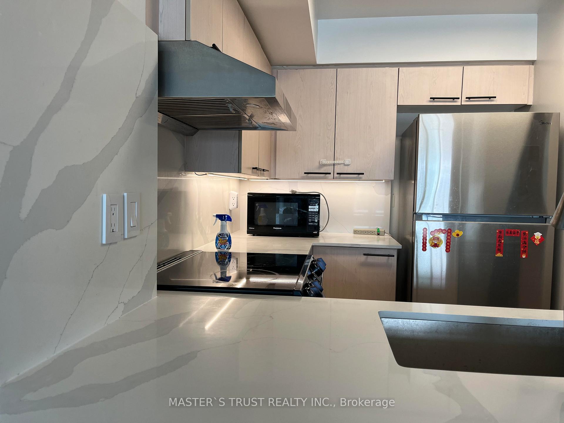 Photo 17 of Unit 909, 135 Pond Drive, Markham, Commerce Valley — HOMEH