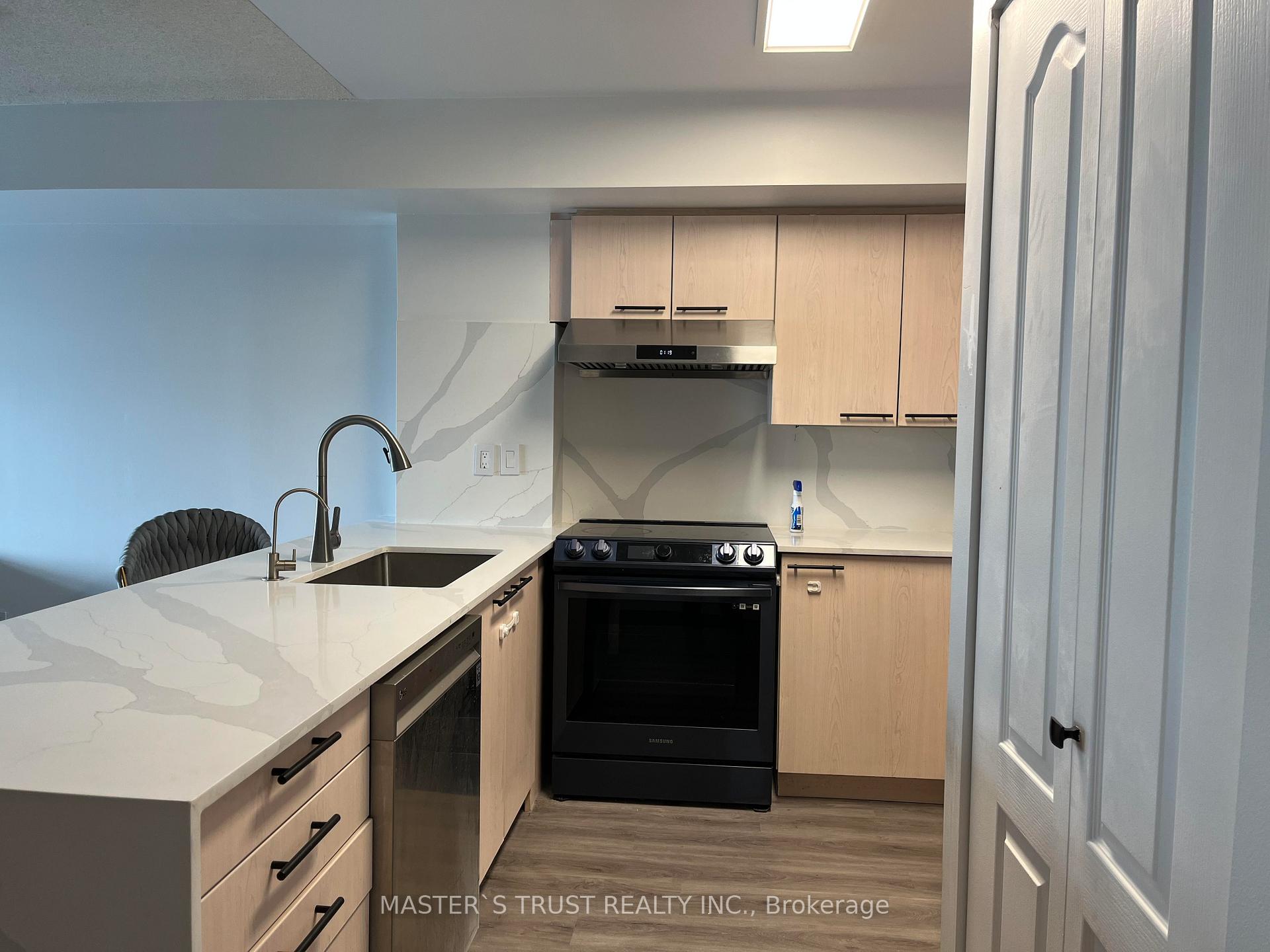 Photo 20 of Unit 909, 135 Pond Drive, Markham, Commerce Valley — HOMEH