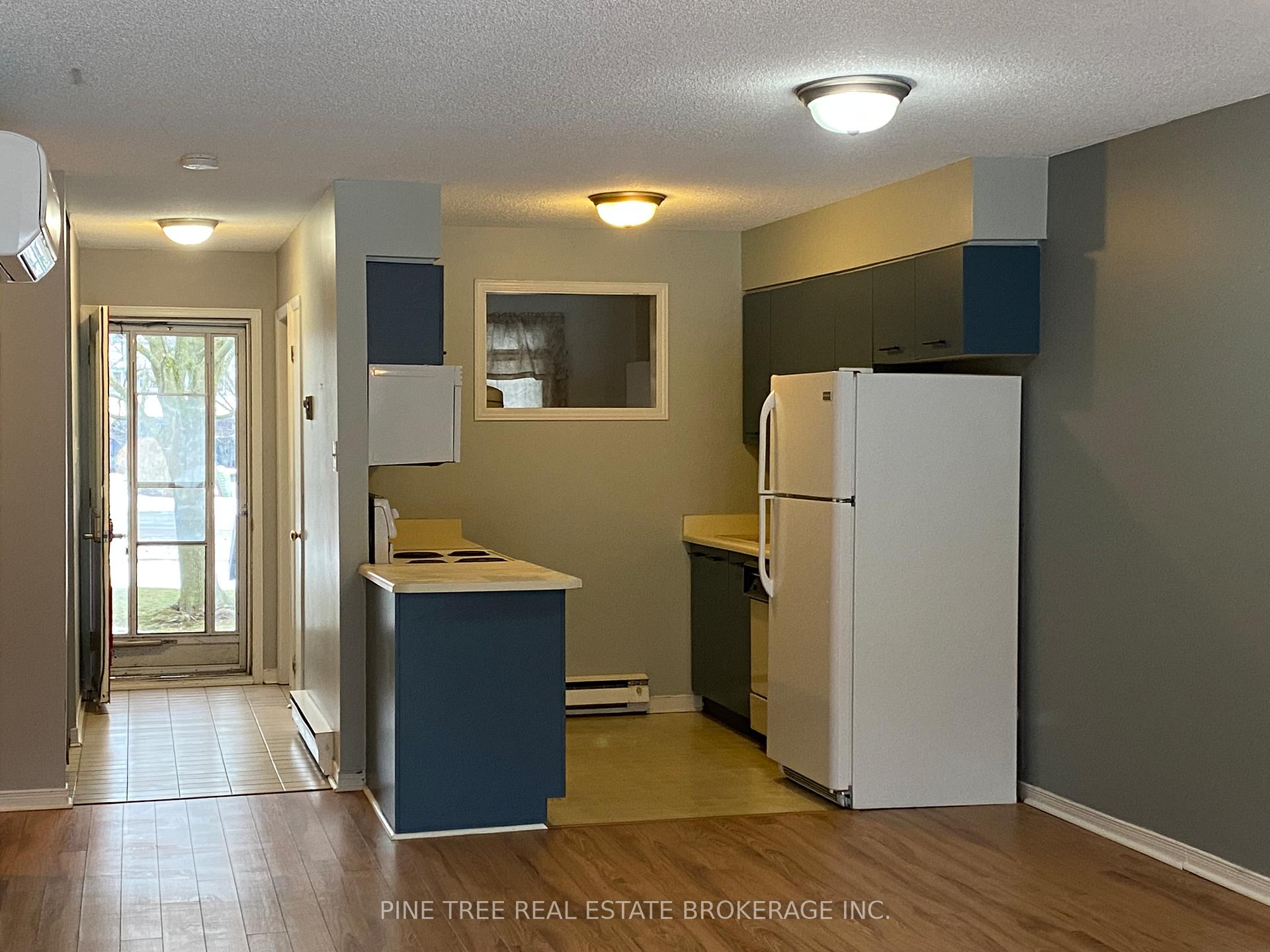 Photo 4 of Unit 3, 41 Laguna Parkway, Ramara, Brechin — HOMEH