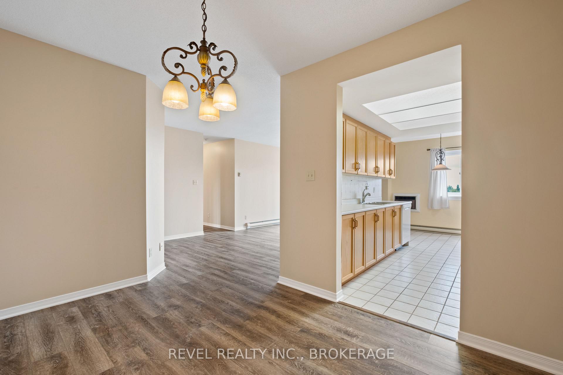 Photo 8 of Unit 402, 649 Davis Drive, Kingston, East Gardiners Rd — HOMEH