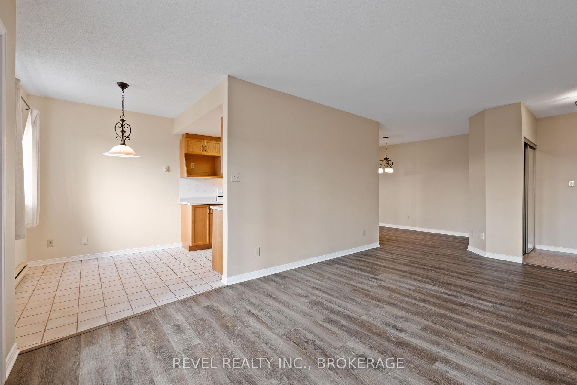 Photo 10 of Unit 402, 649 Davis Drive, Kingston, East Gardiners Rd — HOMEH