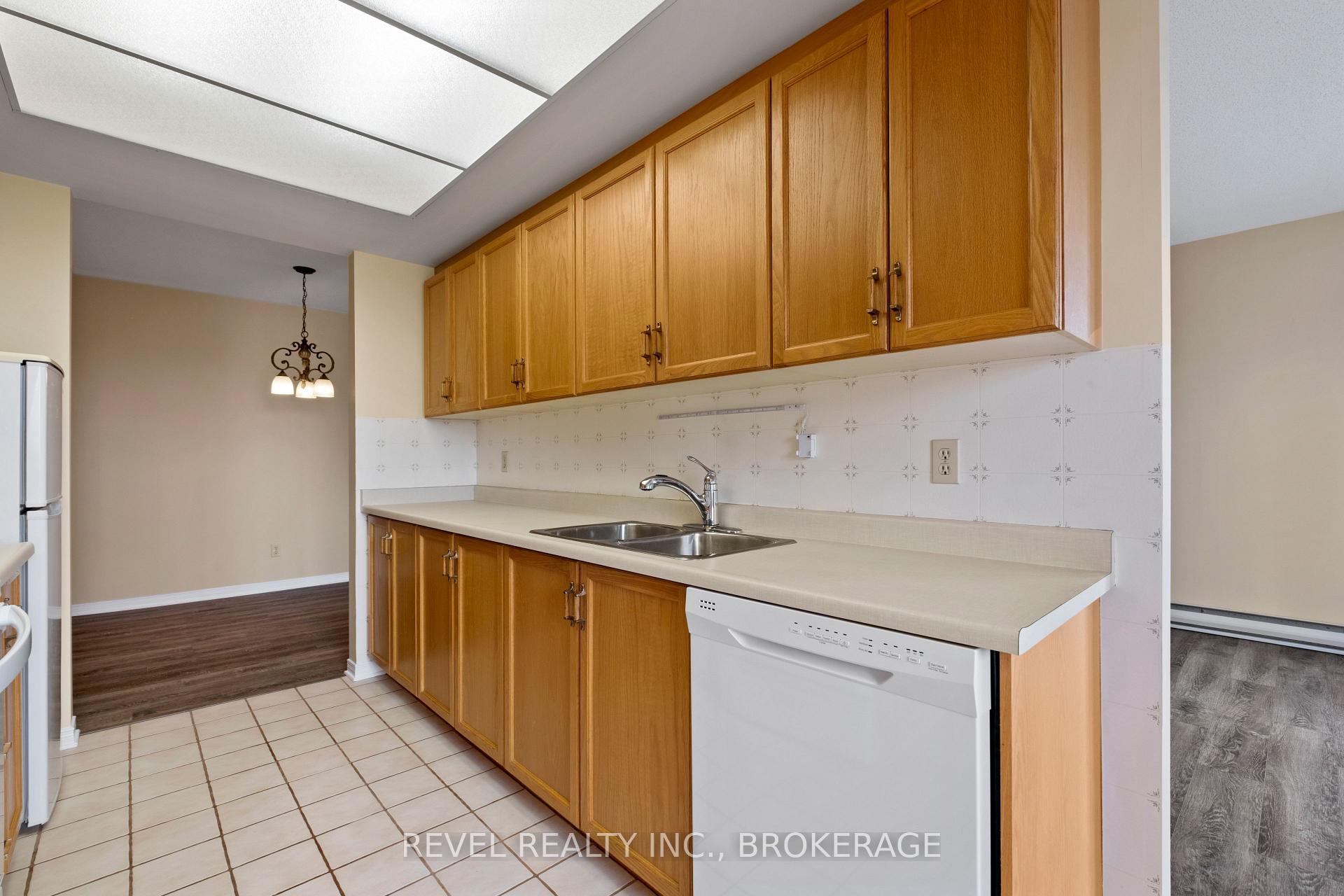 Photo 12 of Unit 402, 649 Davis Drive, Kingston, East Gardiners Rd — HOMEH