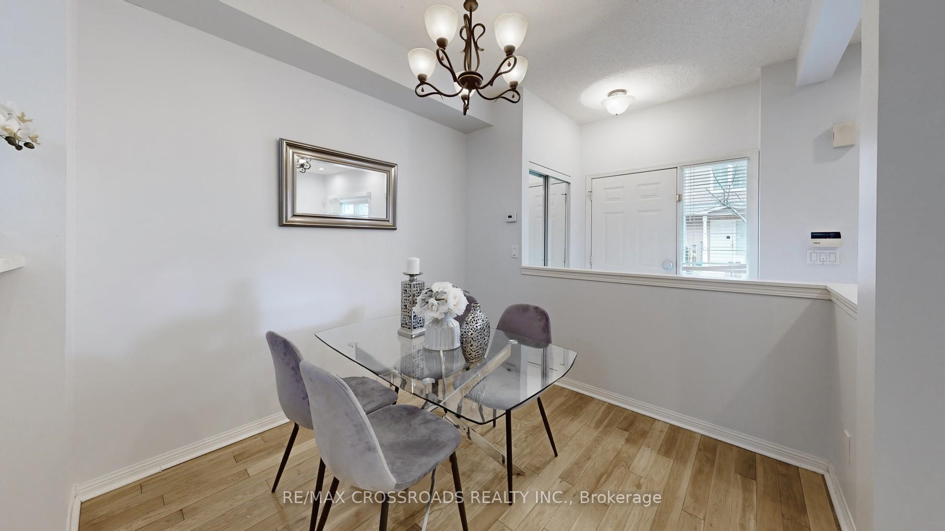 Photo 30 of Unit 9, 2 Cox Boulevard, Markham, Unionville — HOMEH