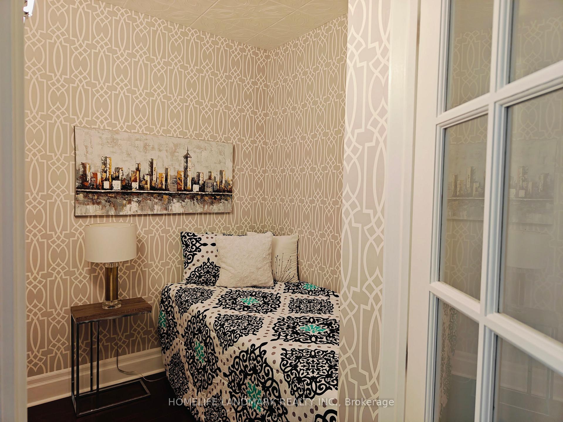 Photo 10 of Unit 212, 131 Upper Duke Crescent, Markham, Unionville — HOMEH