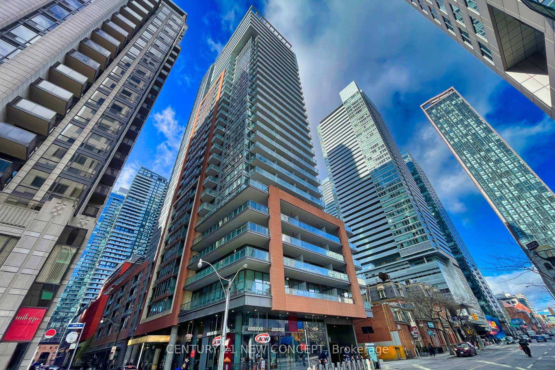 Front of Unit 803, 8 Mercer Street