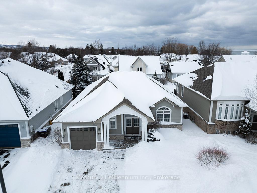Photo 1 of 20 Surfside Crescent, Collingwood — HOMEH