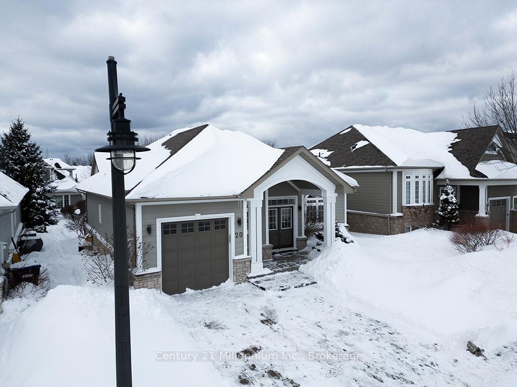 Photo 3 of 20 Surfside Crescent, Collingwood — HOMEH