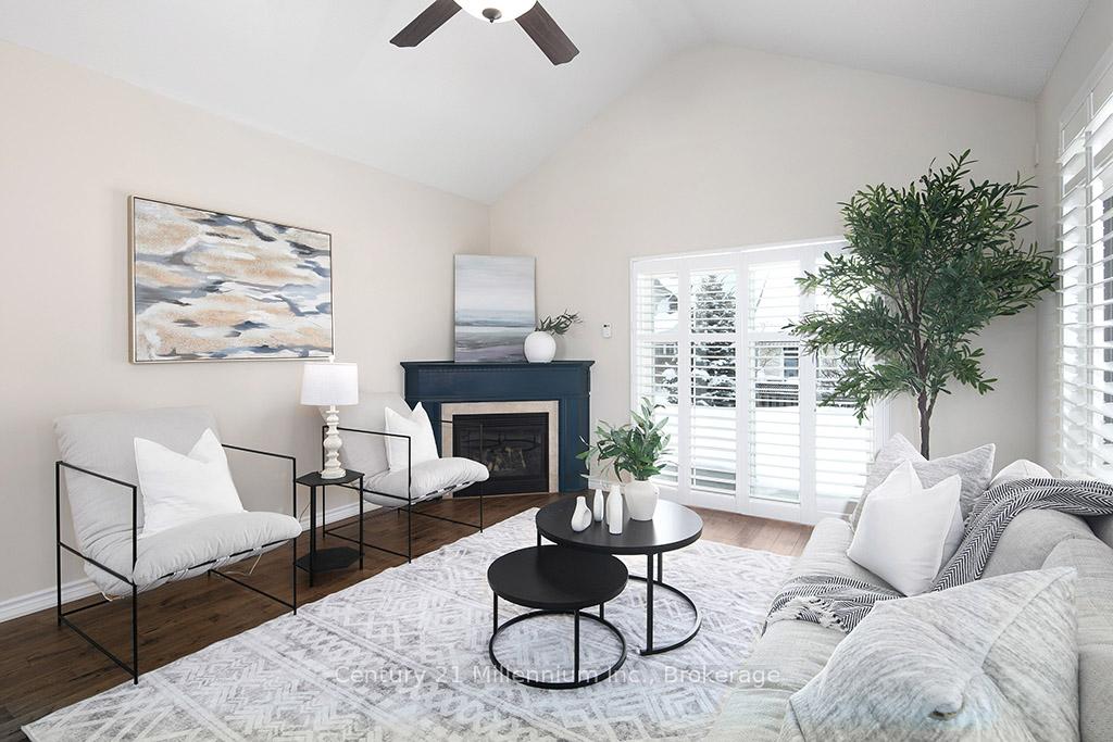 Photo 5 of 20 Surfside Crescent, Collingwood — HOMEH