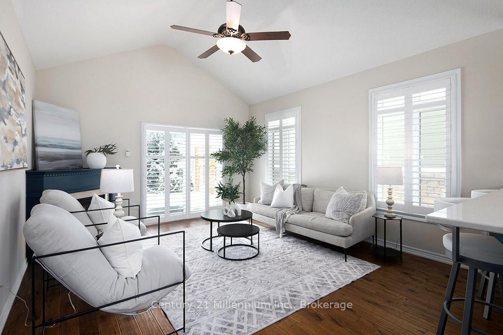 Photo 12 of 20 Surfside Crescent, Collingwood — HOMEH