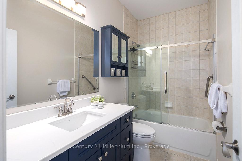 Photo 26 of 20 Surfside Crescent, Collingwood — HOMEH