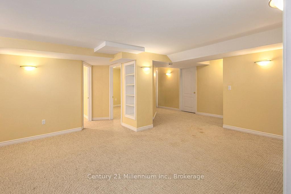 Photo 30 of 20 Surfside Crescent, Collingwood — HOMEH