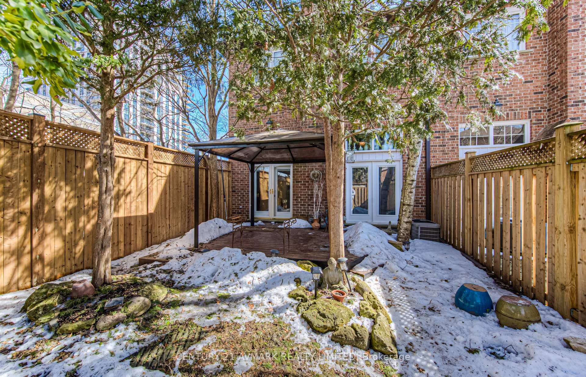 Photo 33 of Unit 4, 44 Allen Street W, Waterloo — HOMEH