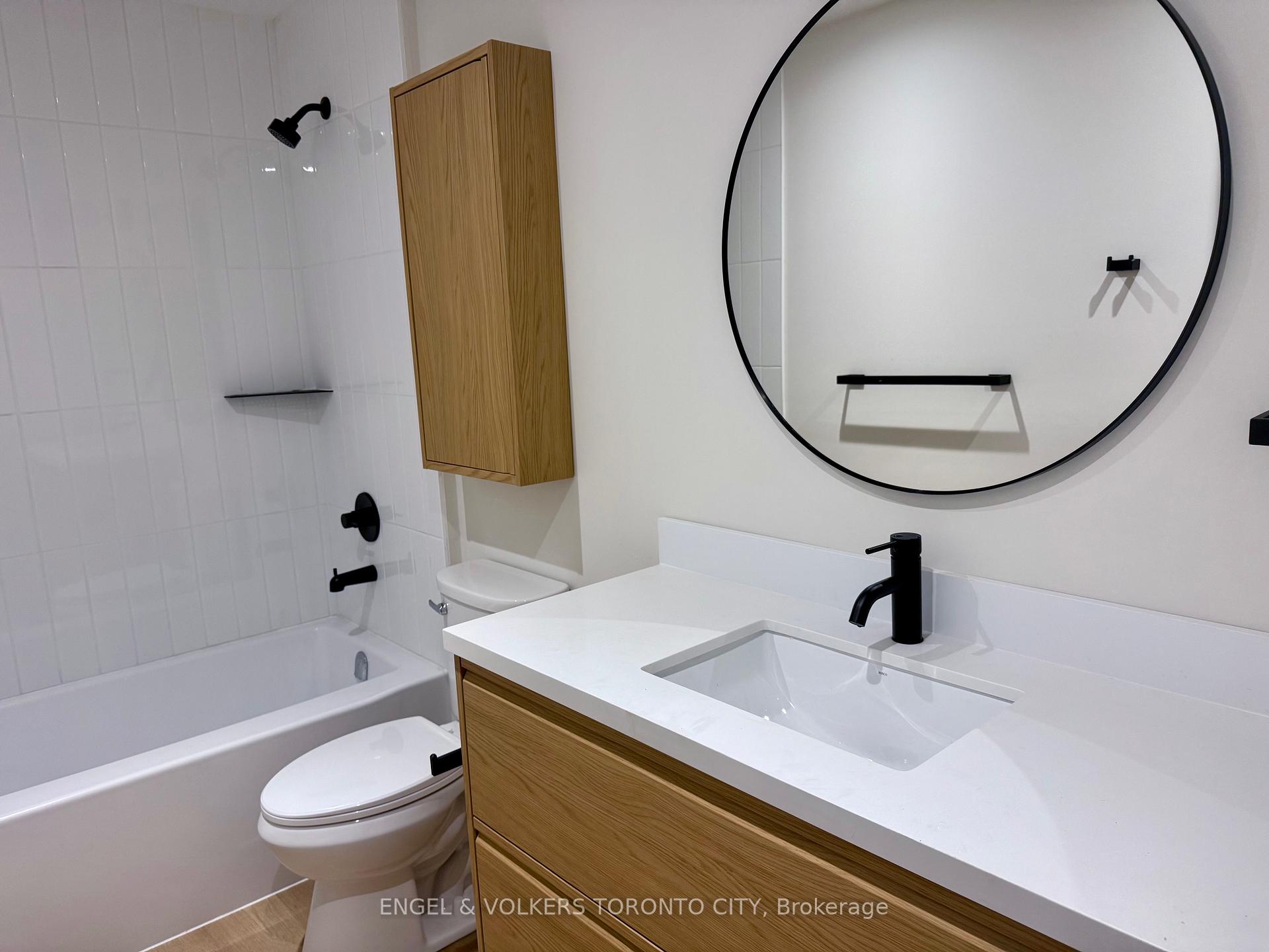 Photo 3 of 32 Oak Street, Collingwood — HOMEH