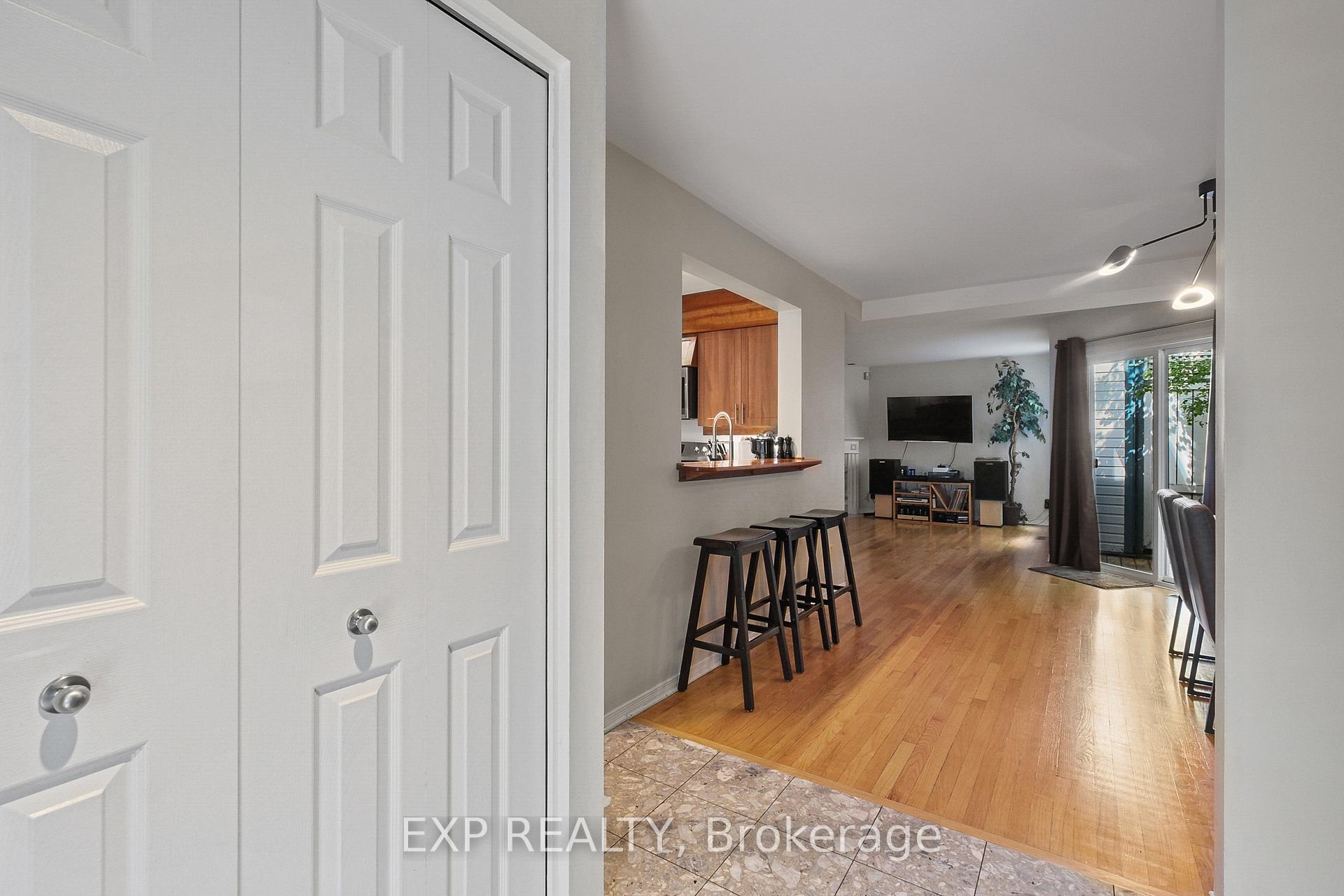 Photo 4 of 489 Sunnyside Avenue, Ottawa, Old Ottawa South — HOMEH