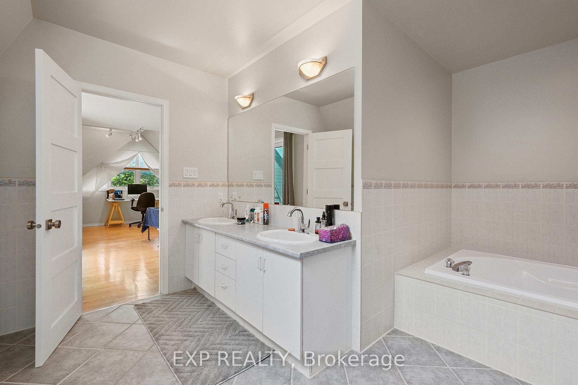 Photo 20 of 489 Sunnyside Avenue, Ottawa, Old Ottawa South — HOMEH