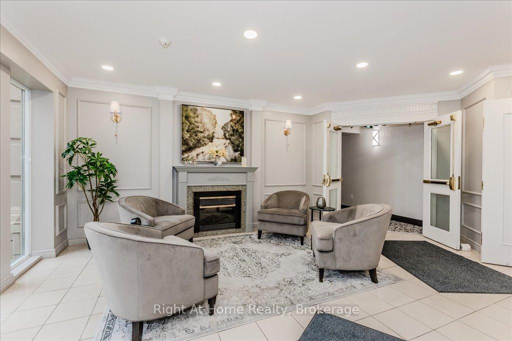 Photo 7 of Unit 109, 2075 Amherst Heights Drive, Burlington, Brant Hills — HOMEH
