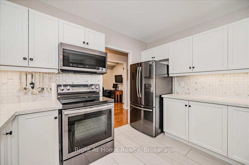 Photo 21 of Unit 109, 2075 Amherst Heights Drive, Burlington, Brant Hills — HOMEH