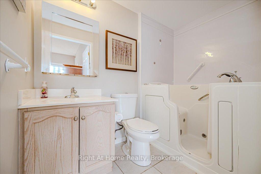 Photo 25 of Unit 109, 2075 Amherst Heights Drive, Burlington, Brant Hills — HOMEH