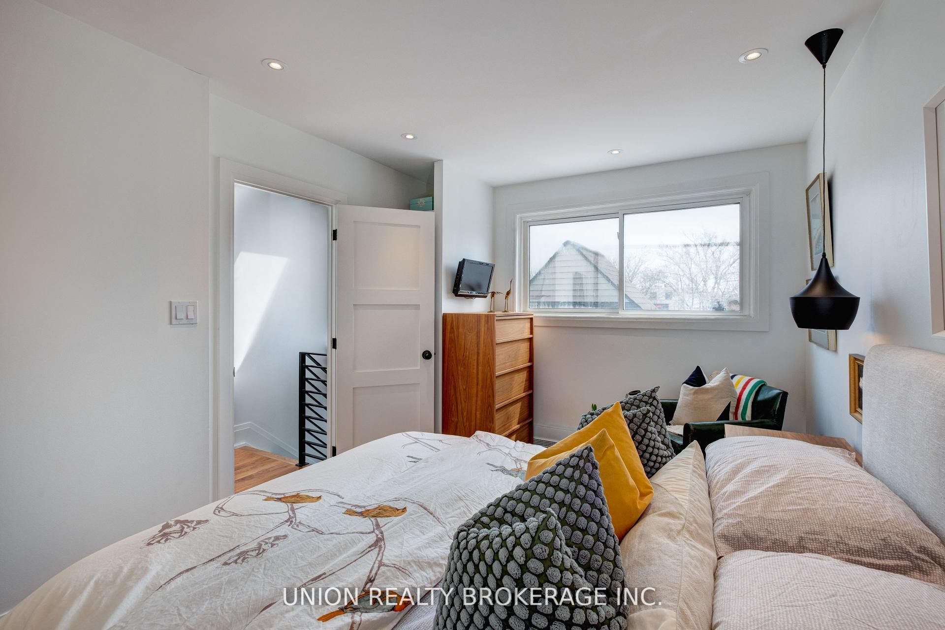 Photo 13 of Unit 4, 50 Battenberg Avenue, Toronto, Woodbine Corridor — HOMEH