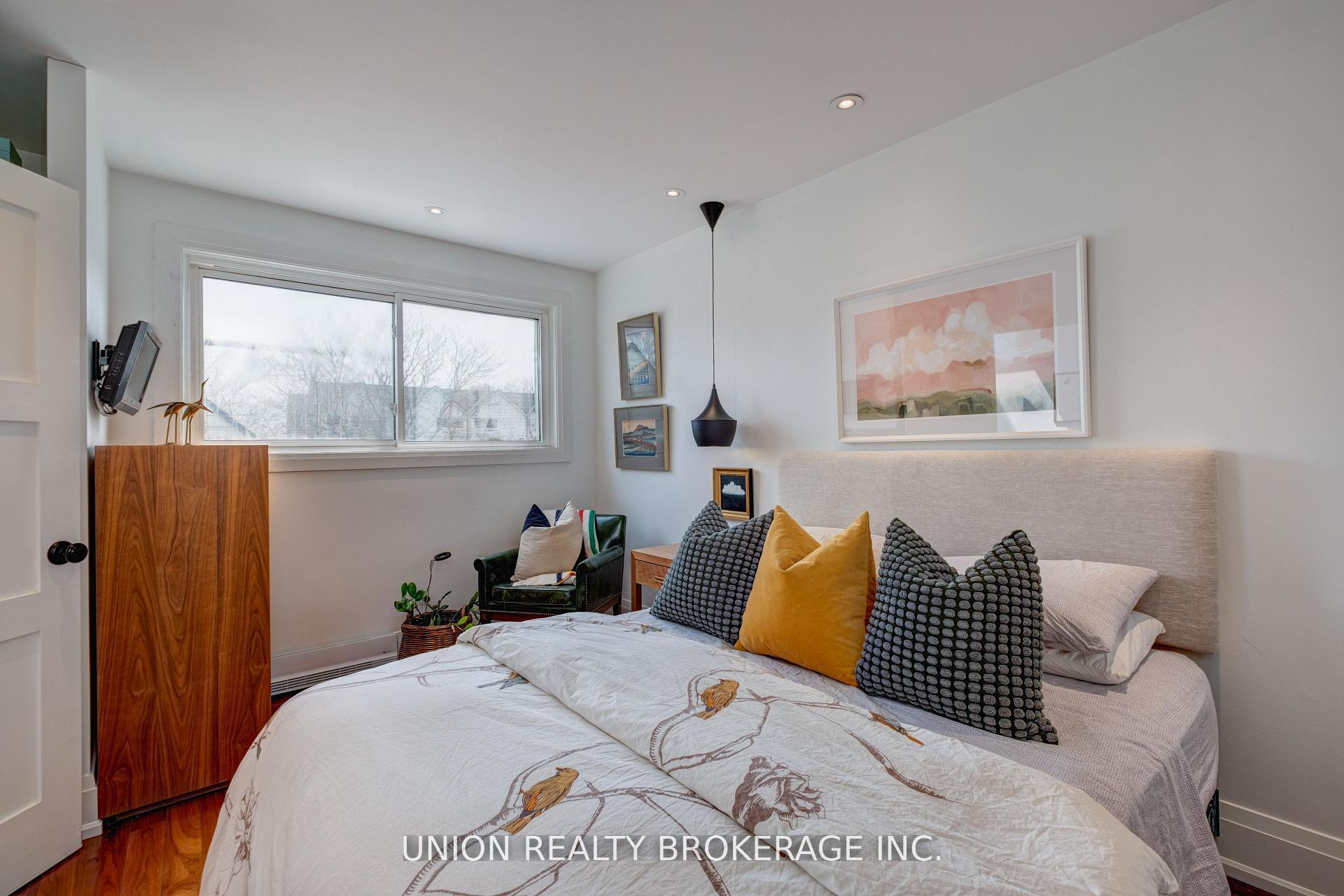 Photo 14 of Unit 4, 50 Battenberg Avenue, Toronto, Woodbine Corridor — HOMEH