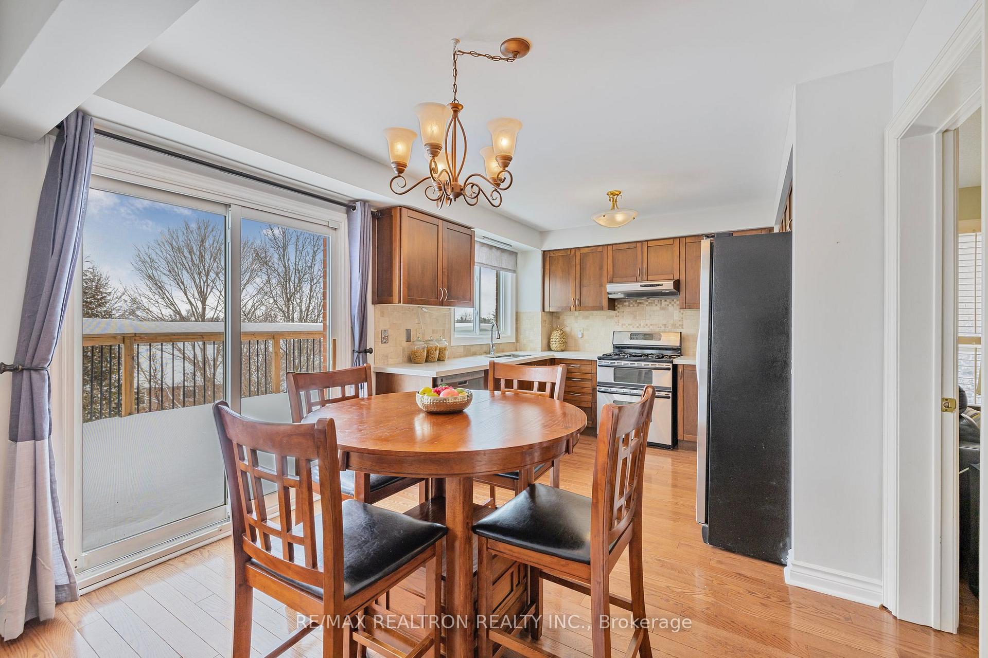 Photo 9 of 56 Beechbrooke Way, Aurora, Aurora Highlands — HOMEH