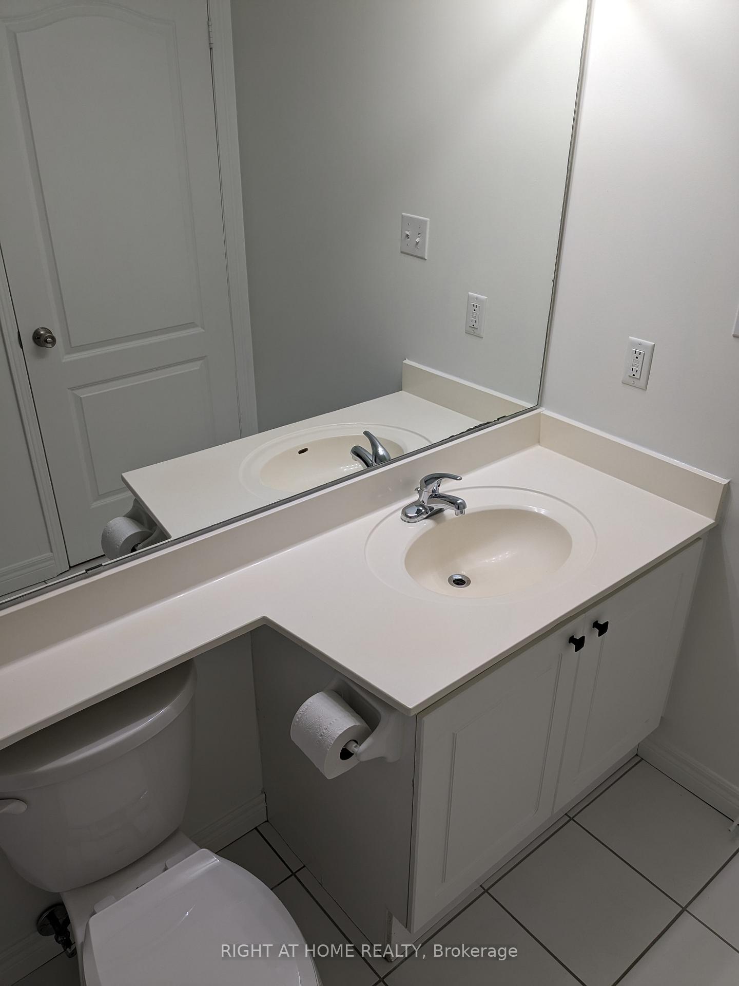 Photo 18 of Unit #206, 399 South Park Road, Markham, Commerce Valley — HOMEH