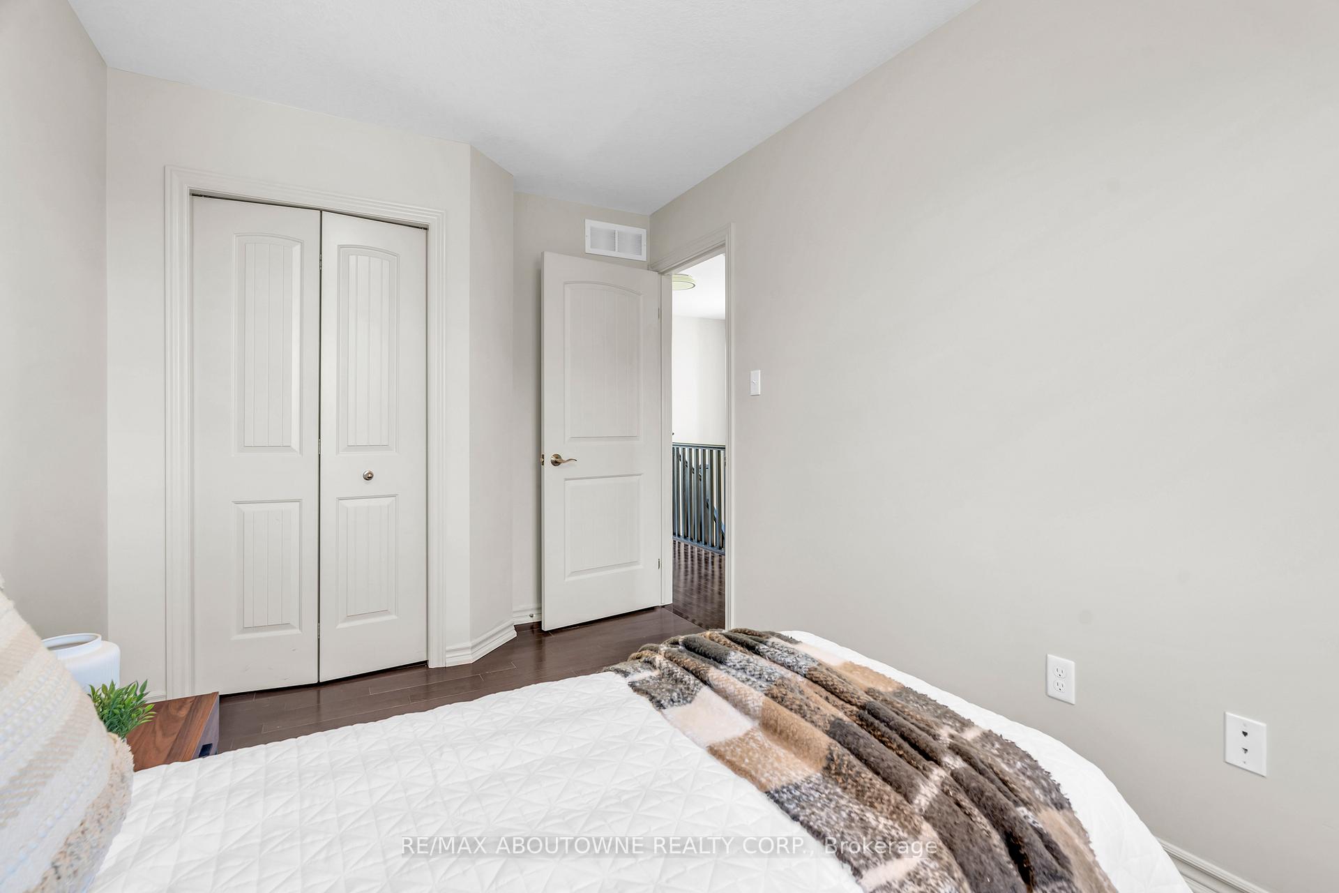 Photo 26 of 2 Lambeth Way, Guelph, Pineridge/Westminster Woods — HOMEH