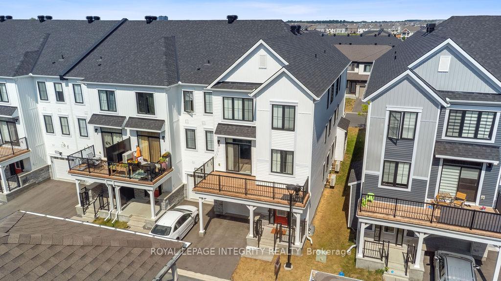 Photo 2 of 911 Nova Private, Ottawa, Barrhaven - Half Moon Bay — HOMEH