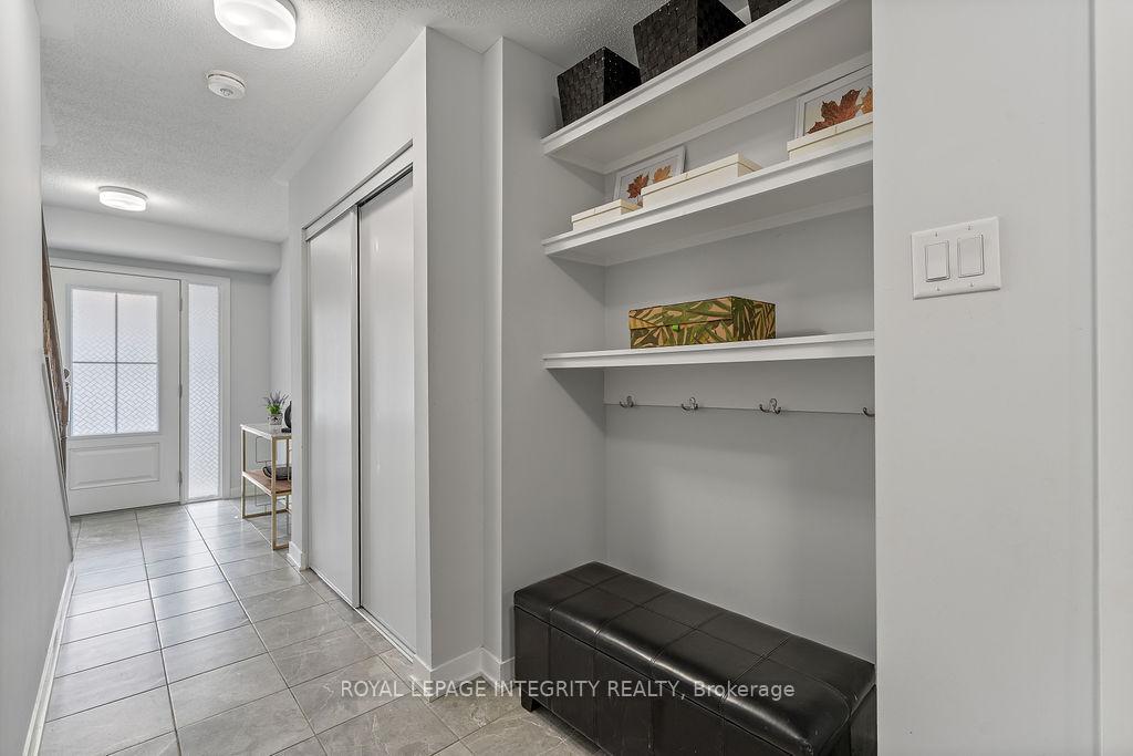 Photo 9 of 911 Nova Private, Ottawa, Barrhaven - Half Moon Bay — HOMEH