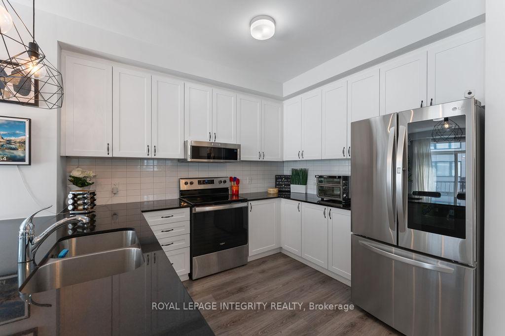 Photo 15 of 911 Nova Private, Ottawa, Barrhaven - Half Moon Bay — HOMEH