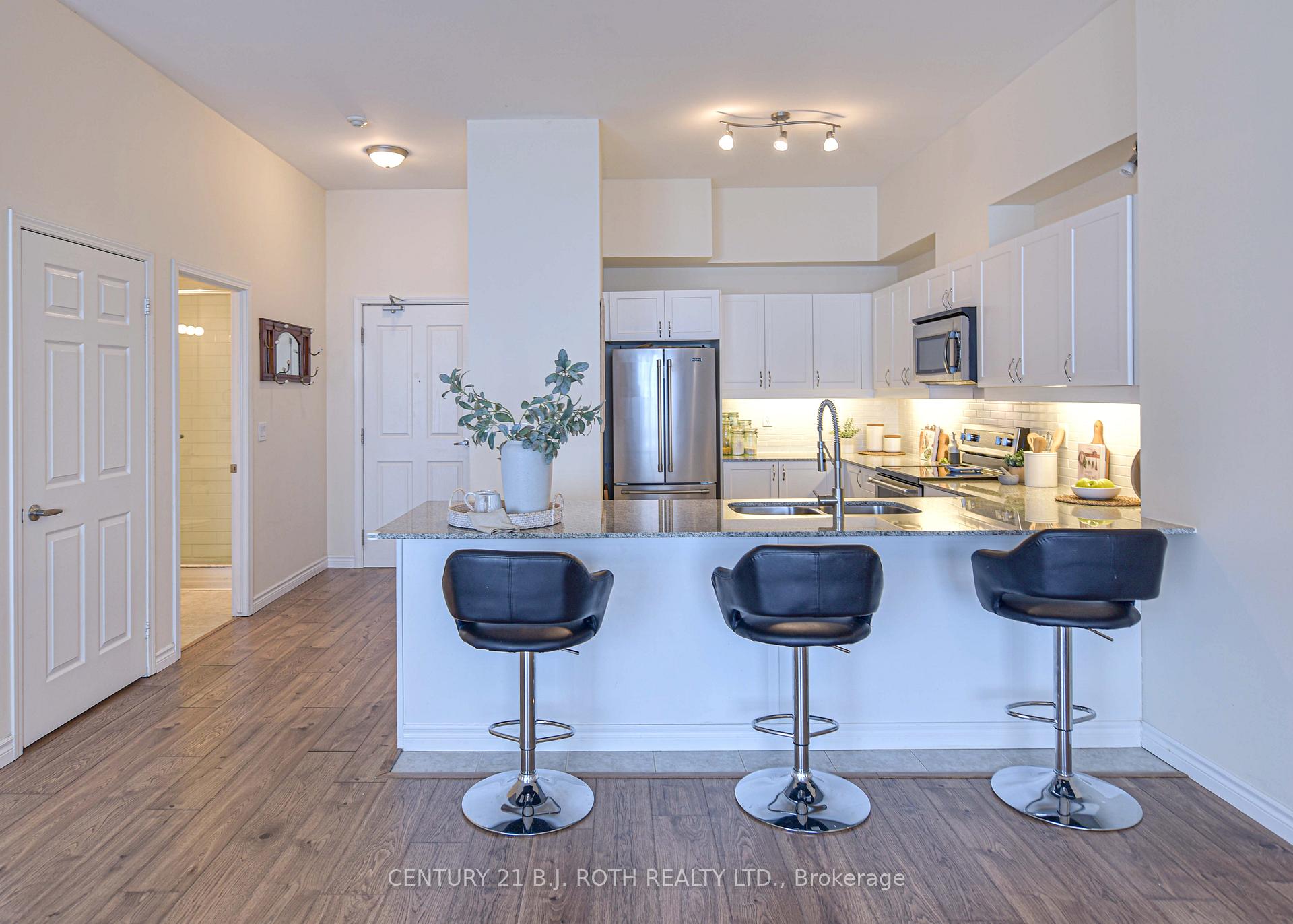 Photo 5 of Unit 804, 354 Atherley Road, Orillia — HOMEH