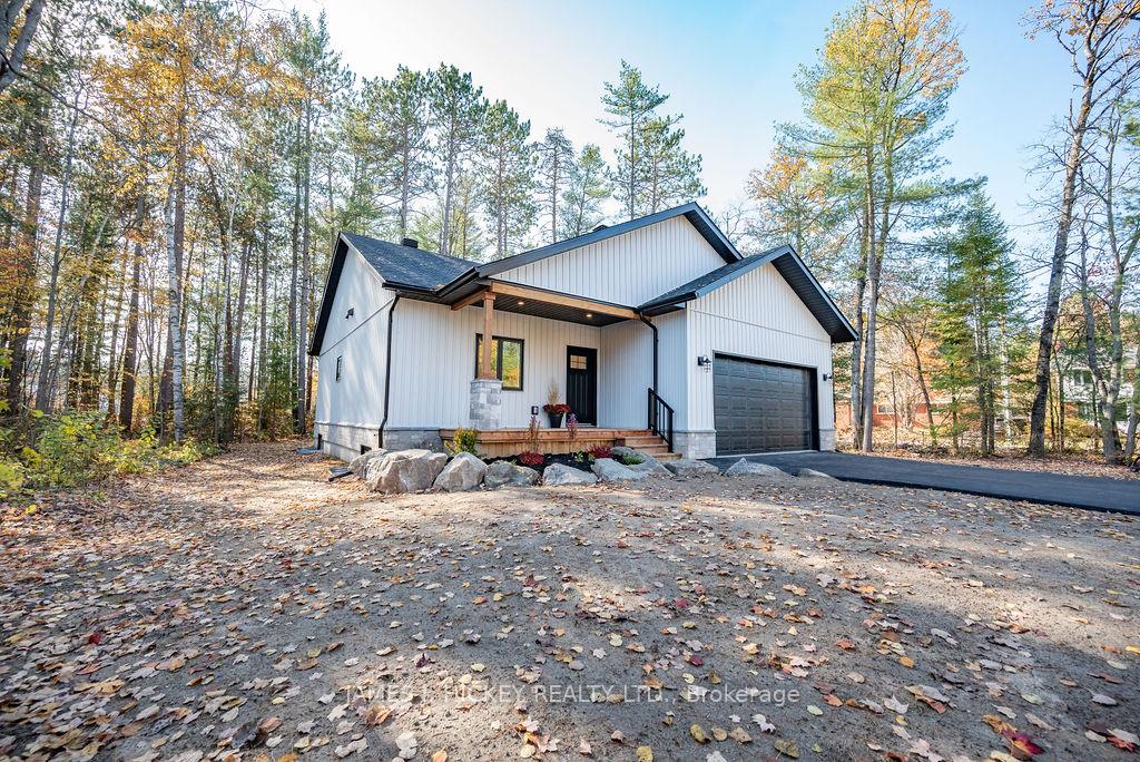 Photo 1 of 33 Hammond Court, Deep River — HOMEH