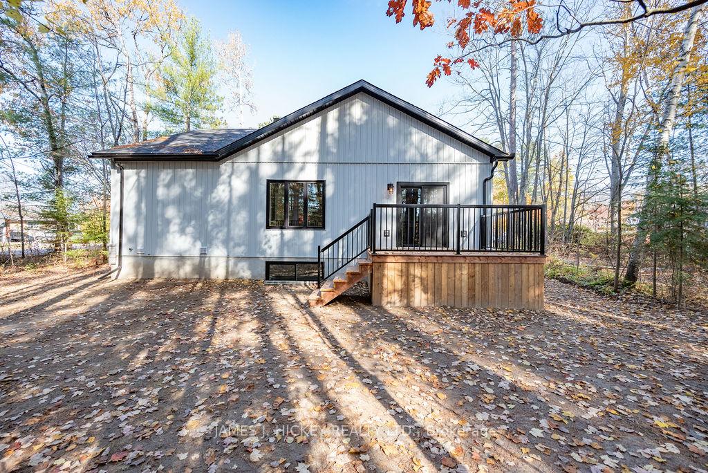 Photo 3 of 33 Hammond Court, Deep River — HOMEH