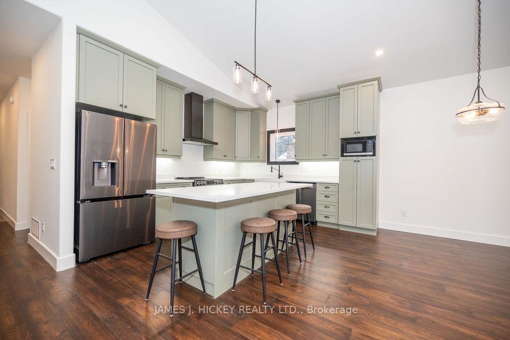 Photo 4 of 33 Hammond Court, Deep River — HOMEH
