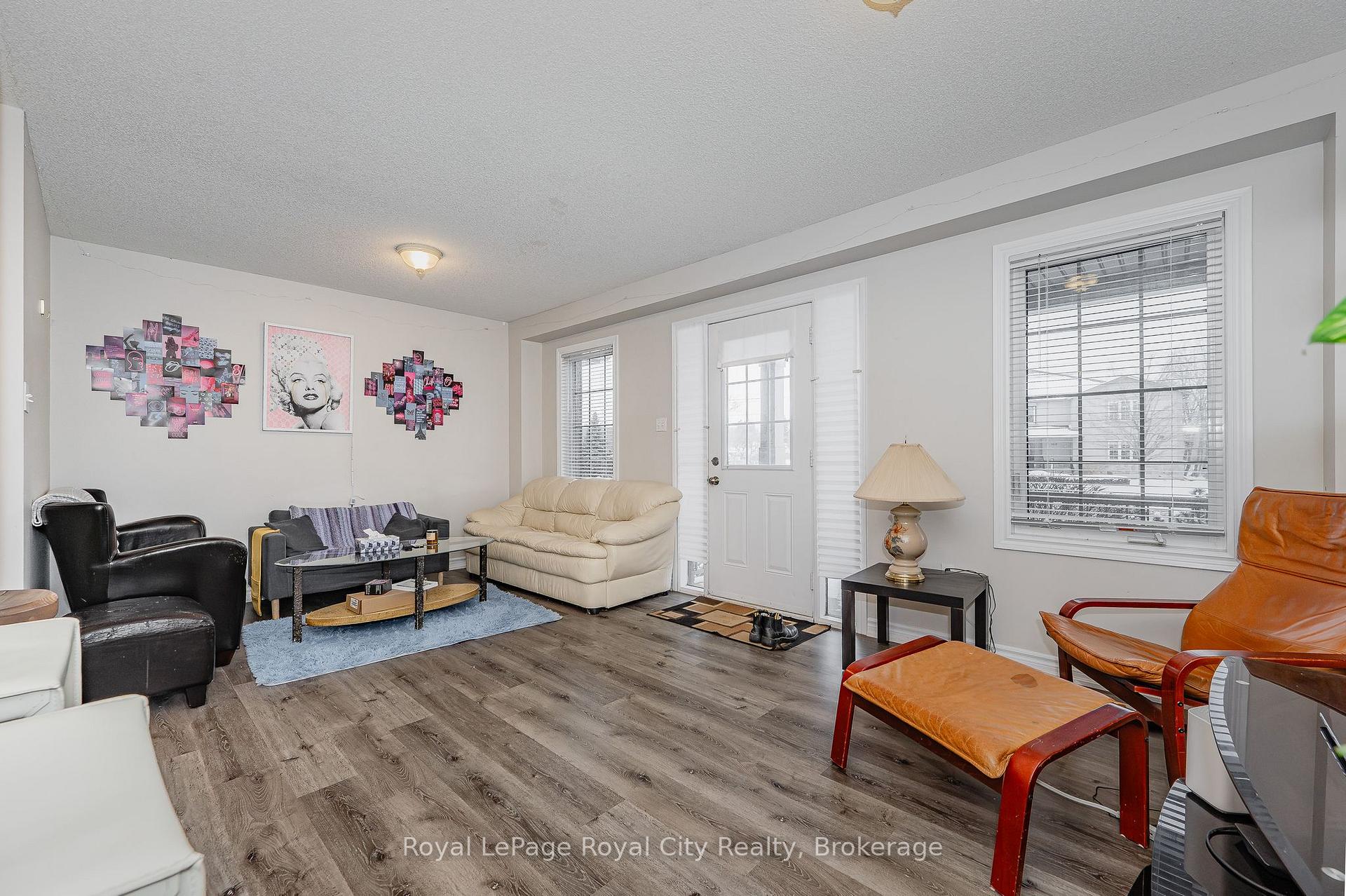 Photo 3 of Unit 17, 1417 Gordon Street, Guelph, Clairfields/Hanlon Business Park — HOMEH