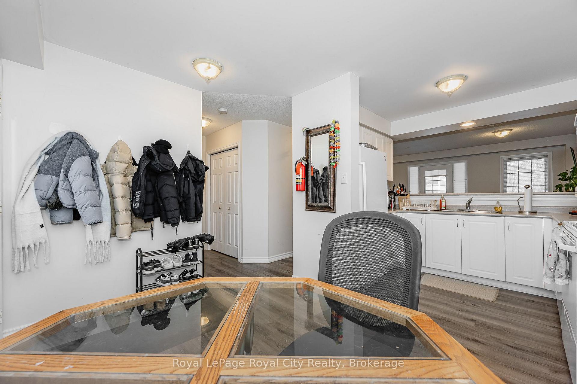 Photo 12 of Unit 17, 1417 Gordon Street, Guelph, Clairfields/Hanlon Business Park — HOMEH
