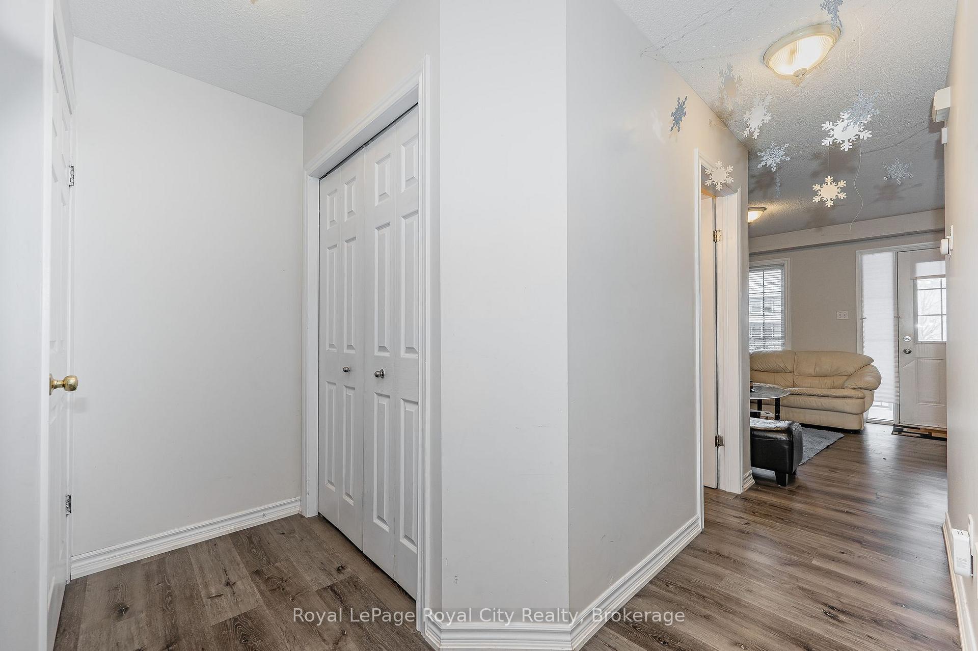 Photo 18 of Unit 17, 1417 Gordon Street, Guelph, Clairfields/Hanlon Business Park — HOMEH