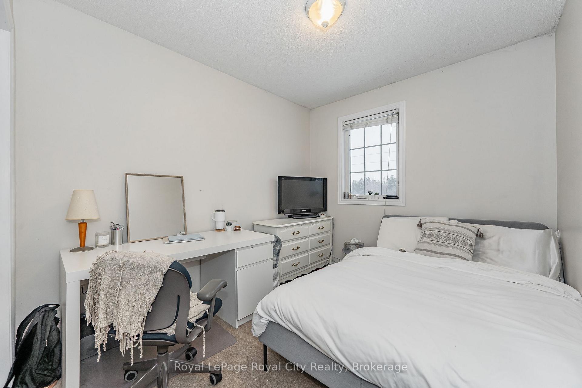 Photo 22 of Unit 17, 1417 Gordon Street, Guelph, Clairfields/Hanlon Business Park — HOMEH