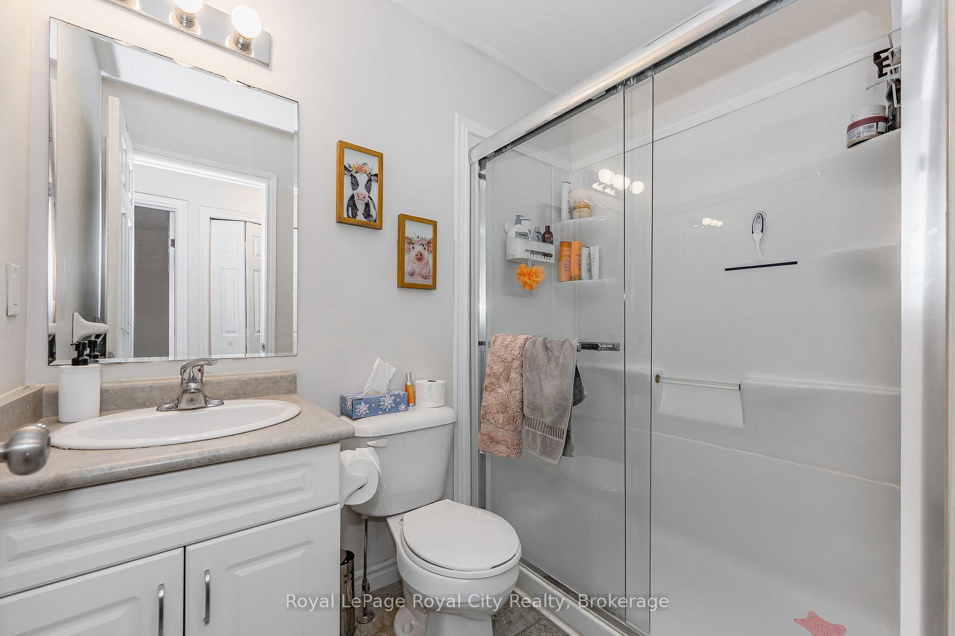 Photo 26 of Unit 17, 1417 Gordon Street, Guelph, Clairfields/Hanlon Business Park — HOMEH