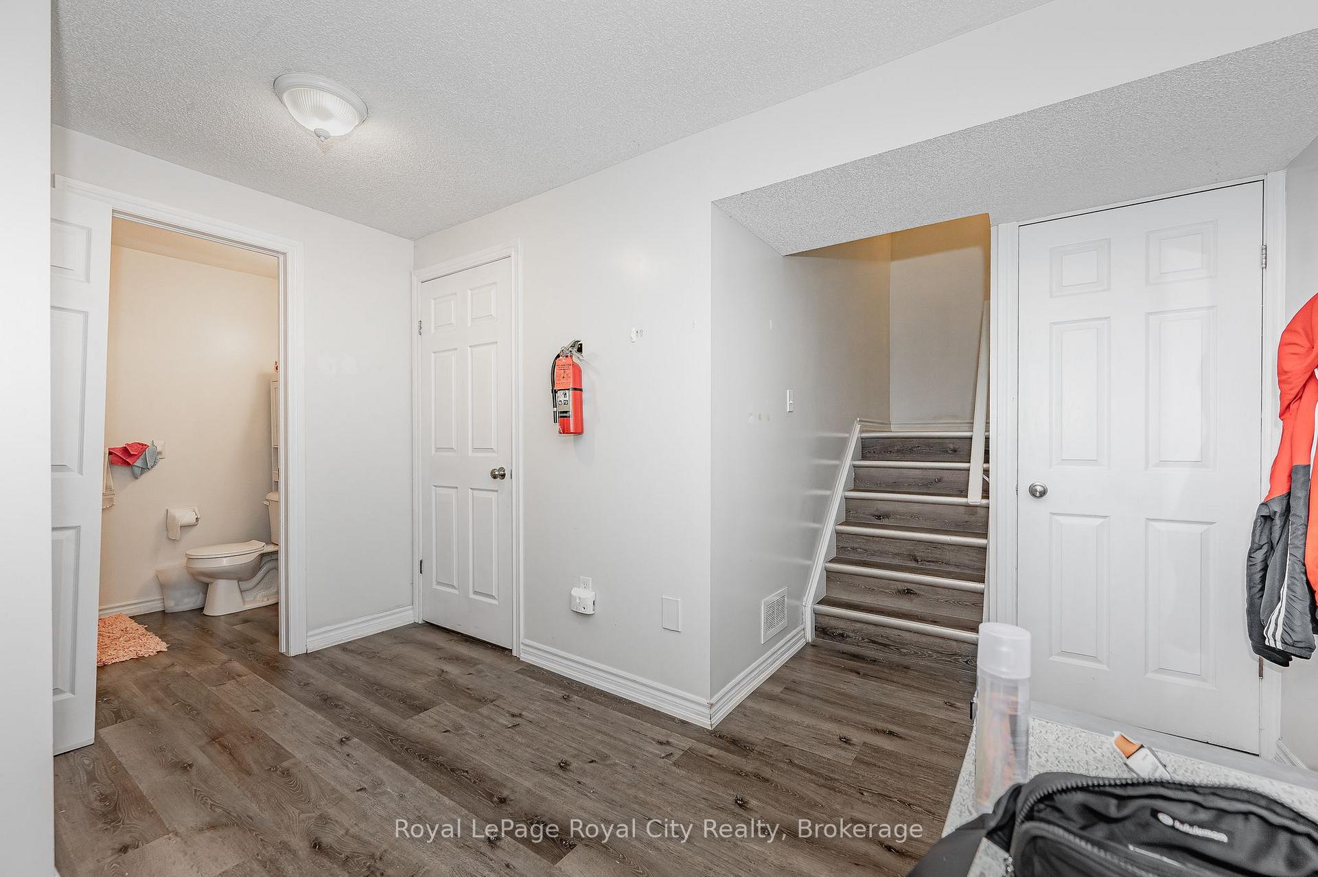 Photo 30 of Unit 17, 1417 Gordon Street, Guelph, Clairfields/Hanlon Business Park — HOMEH