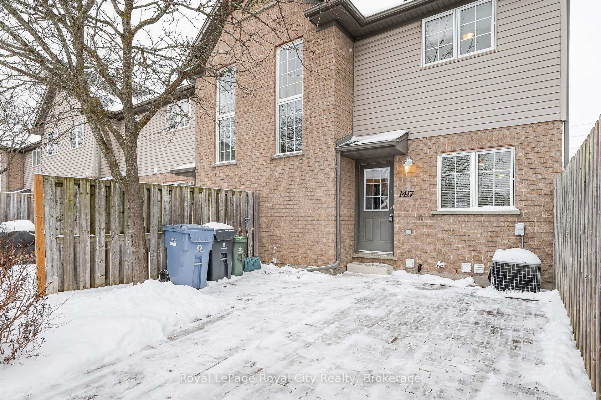 Photo 37 of Unit 17, 1417 Gordon Street, Guelph, Clairfields/Hanlon Business Park — HOMEH